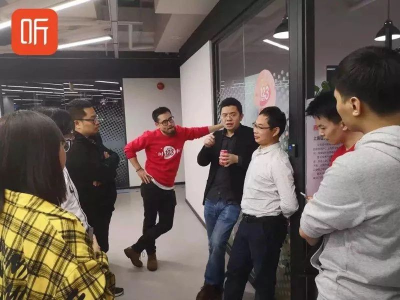 1544409772.jpg 余建军.jpg